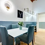Borgognona luxury apartment